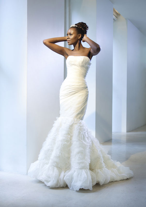 To mark Paris Couture Fashion Week I have a wonderful couture bridalwear treat for you.