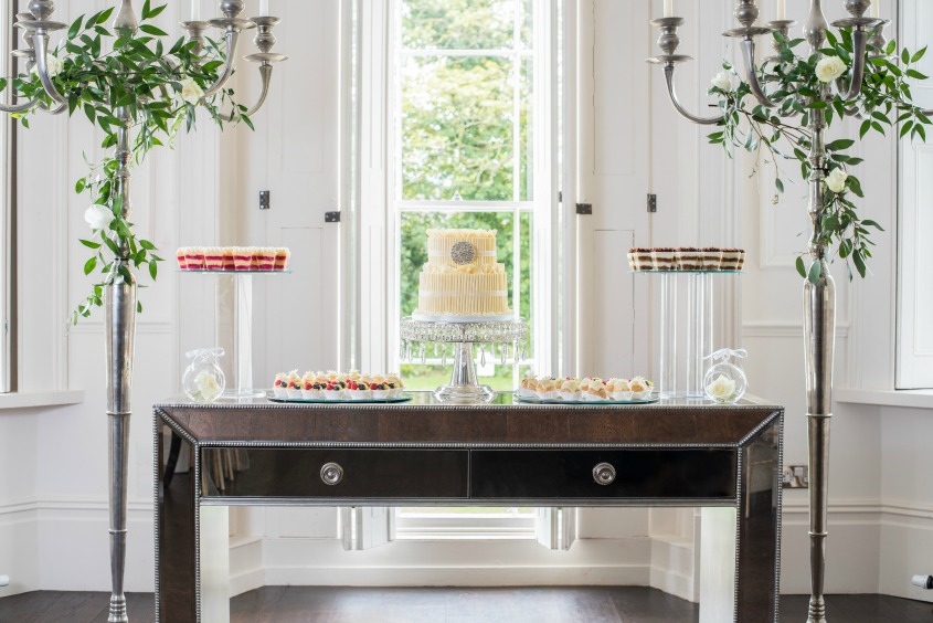 Stylish Wedding Cake Trends - Pasticcerio Lorena - Treat Table