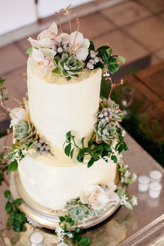 wedding cake trends - Botanical cakes
