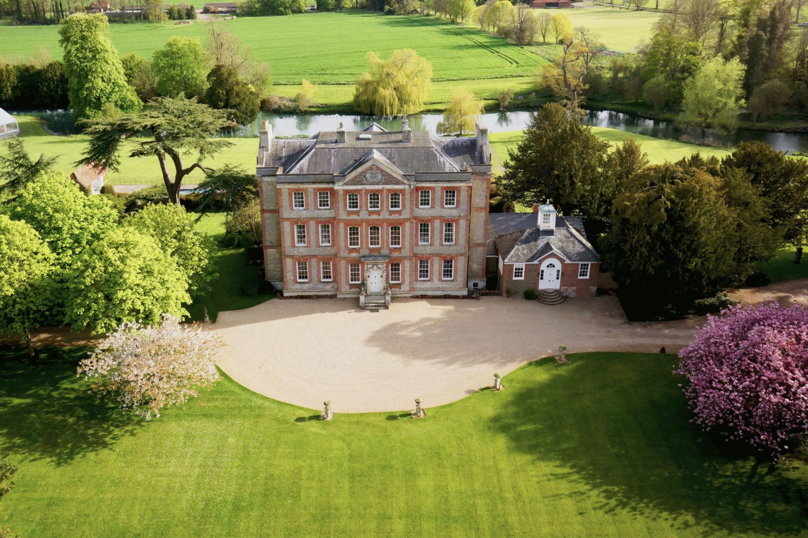 7+Country+Wedding+Venues+That+Will+Steal+Your+Heart