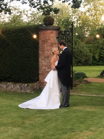 375_marquee_wedding_at_home_nottinghamshire_richard_greenly_photography