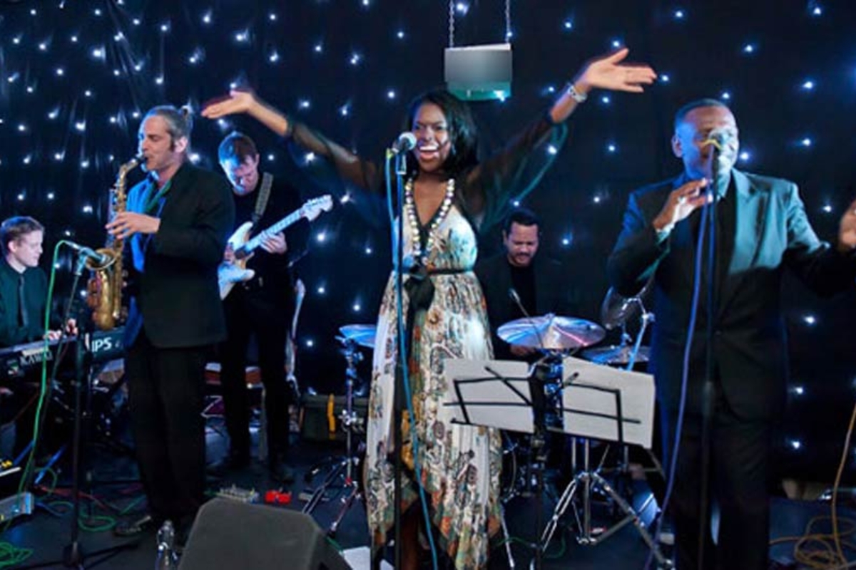 Suffering From Live Wedding Band Angst?