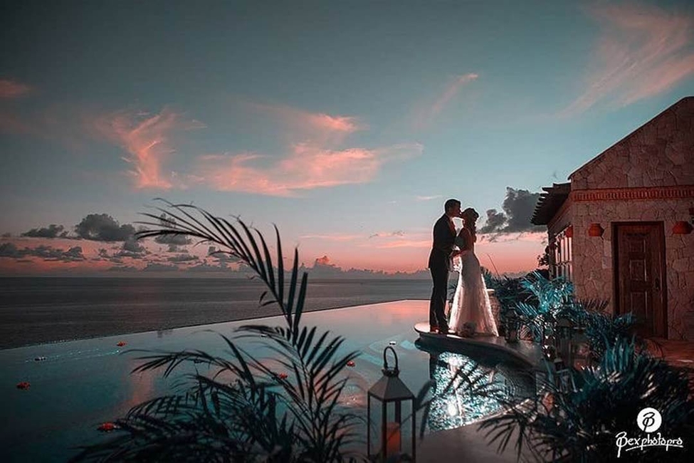 Is a Destination Wedding Right for You?