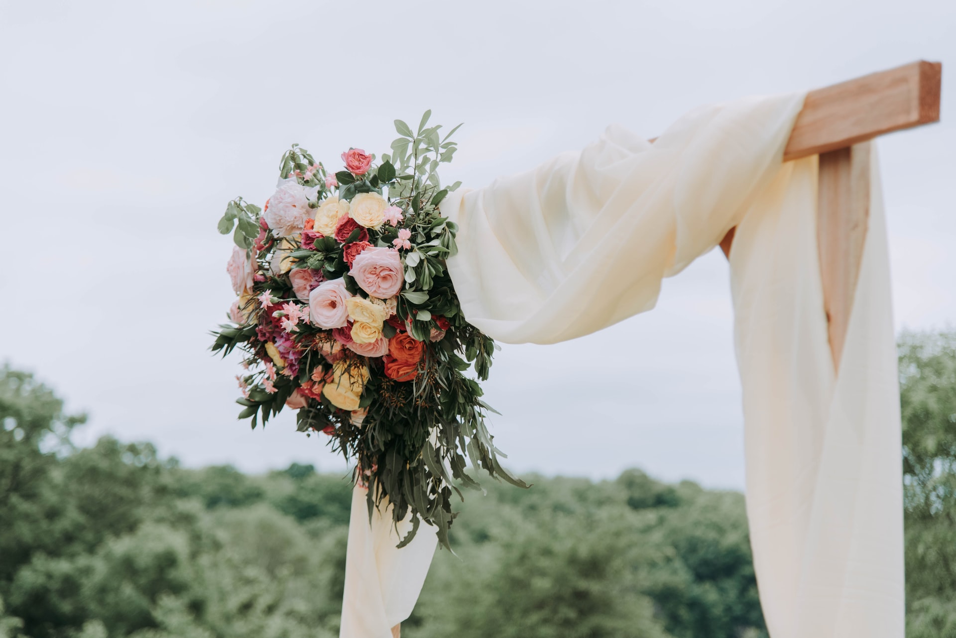 If you’re planning a destination wedding, you may be thinking about hiring local wedding vendors (i.e. vendors who are local to your chosen venue). Although I work internationally myself, I can recognise there are certain advantages to hiring people based locally. However, there are a few key questions you should ask before booking local vendors for your destination wedding.